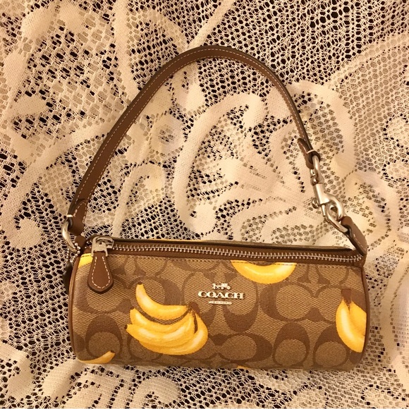 NWT Coach Nolita Barrel Bag In Signature Canvas With Banana Print - Picture 6 of 11